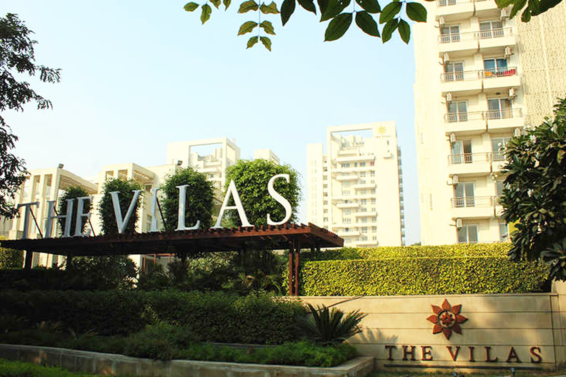 Flat Sale MGF The Vilas DLF Phase 2 Gurgaon